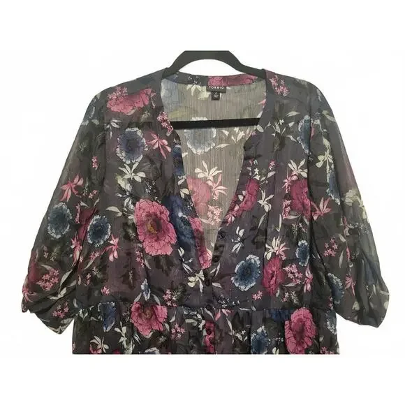 Torrid Floral Deep‎ V Neck Sheer Hi-Low Blouse Size 2 - Picture 2 of 8